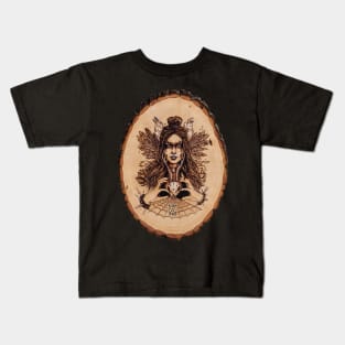 Skadi - nordic goddess pyrography print, wood texture Kids T-Shirt